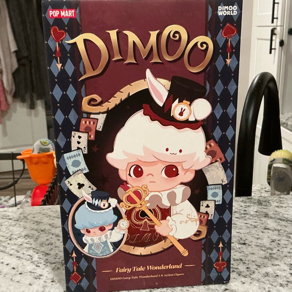 POP MART DIMOO Fairy Tale Wonderland-Plop Rabbit 1/8 collectible action figure